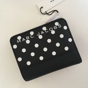Marc Jacobs POLKA DOT MINI COMPACT